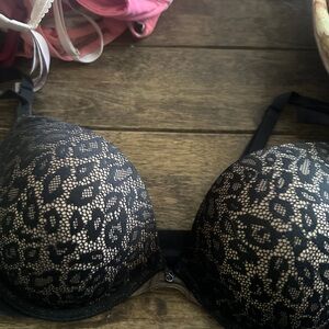 Victoria’s Secret plungeonette oush up leopard like brand new
